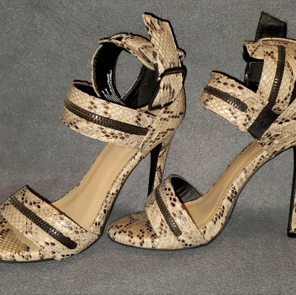 JustFab Lisella Heel - 7.5 Snake Skin